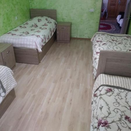 Guest House Luka Danisparauli 外观 照片