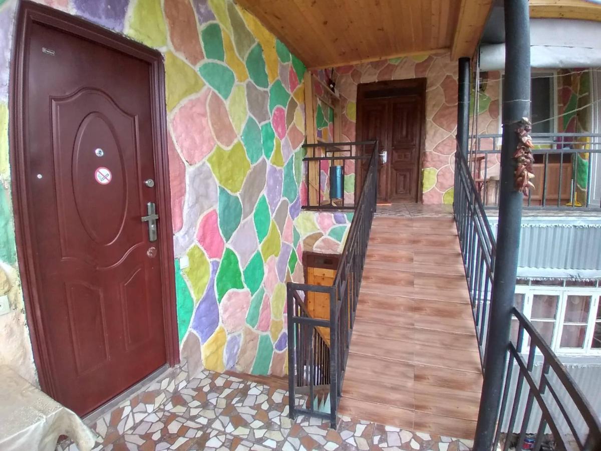Guest House Luka Danisparauli 外观 照片